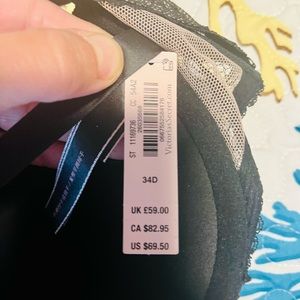 Victoria Secret Bombshell bra Add 2 cup sizes